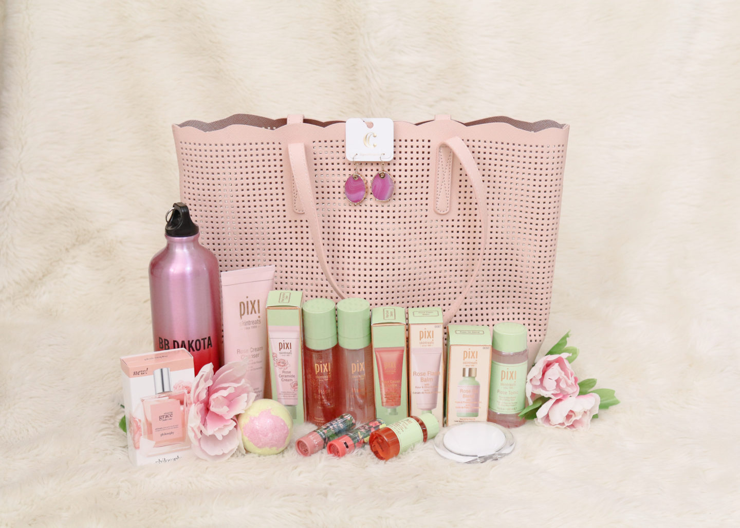 Pink beauty and fashion Giveaway
