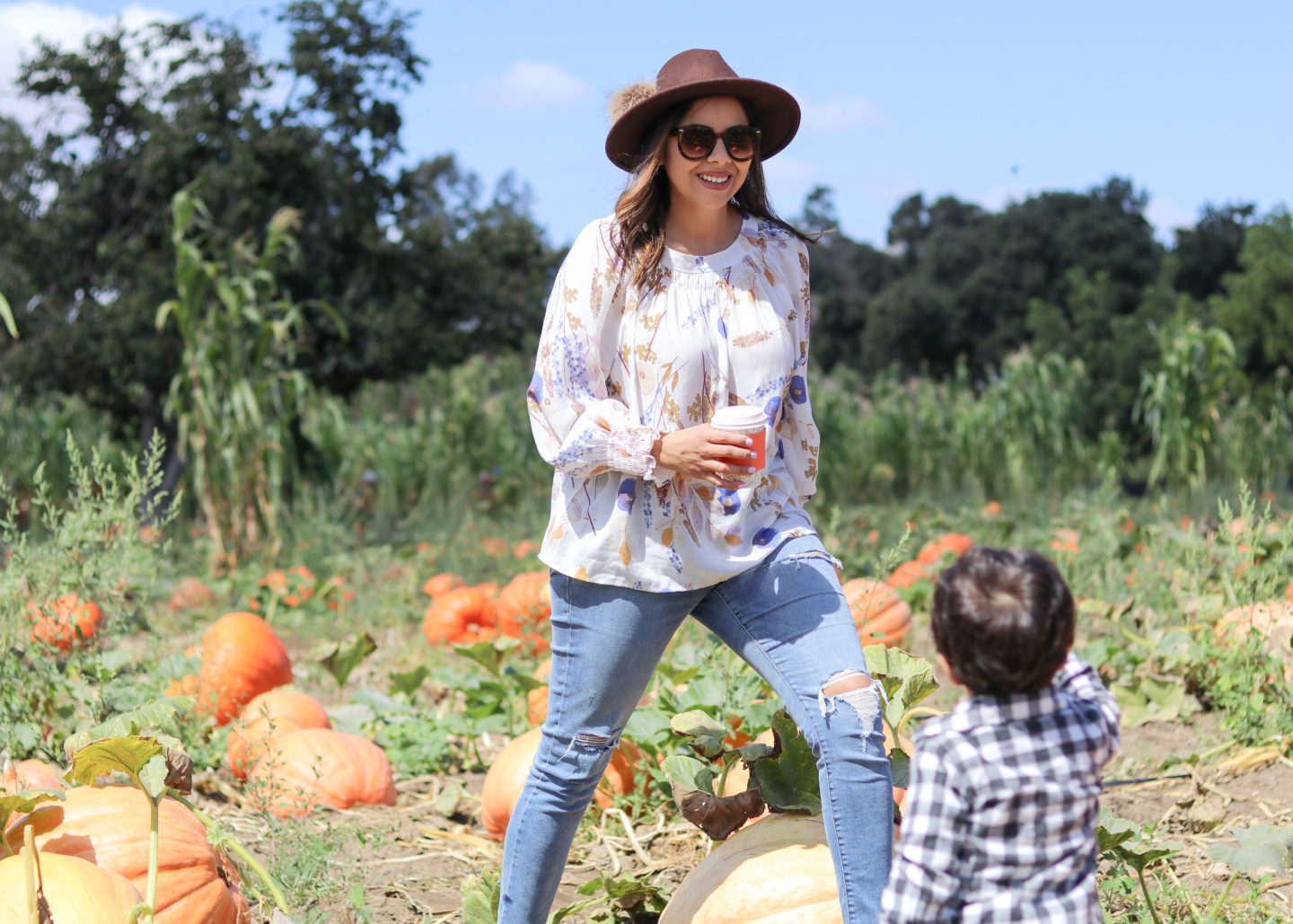 Affordable fall outfit, what to wear to pumpkin patch, pumpkin patch outfit