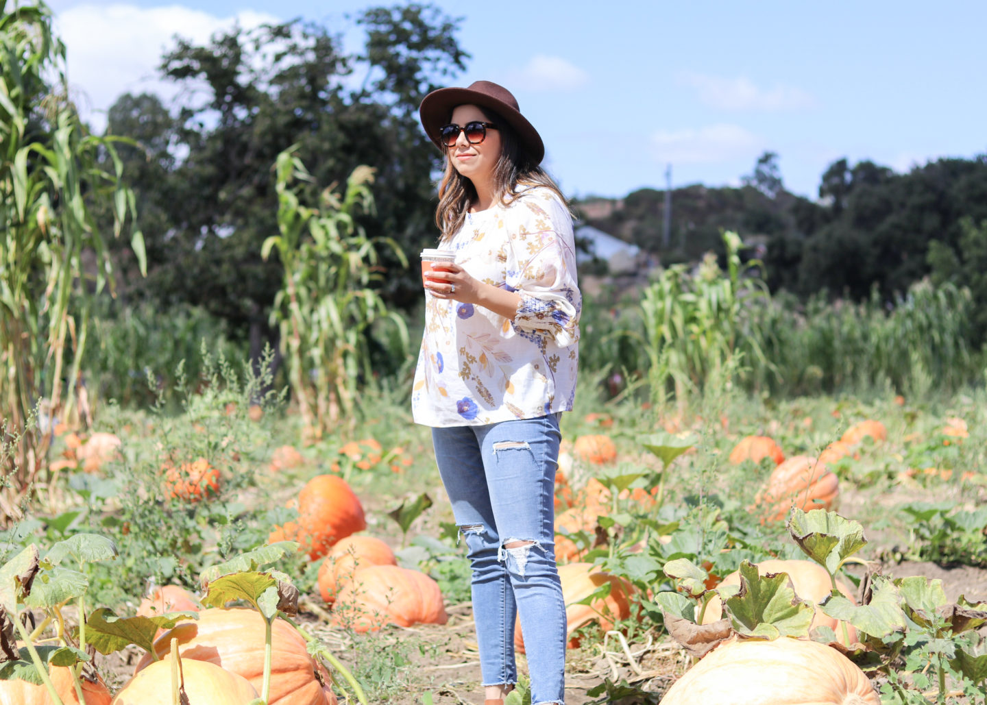 San Diego Fashion Blogger at Pumpkin Patch, what to wear to the pumpkin patch