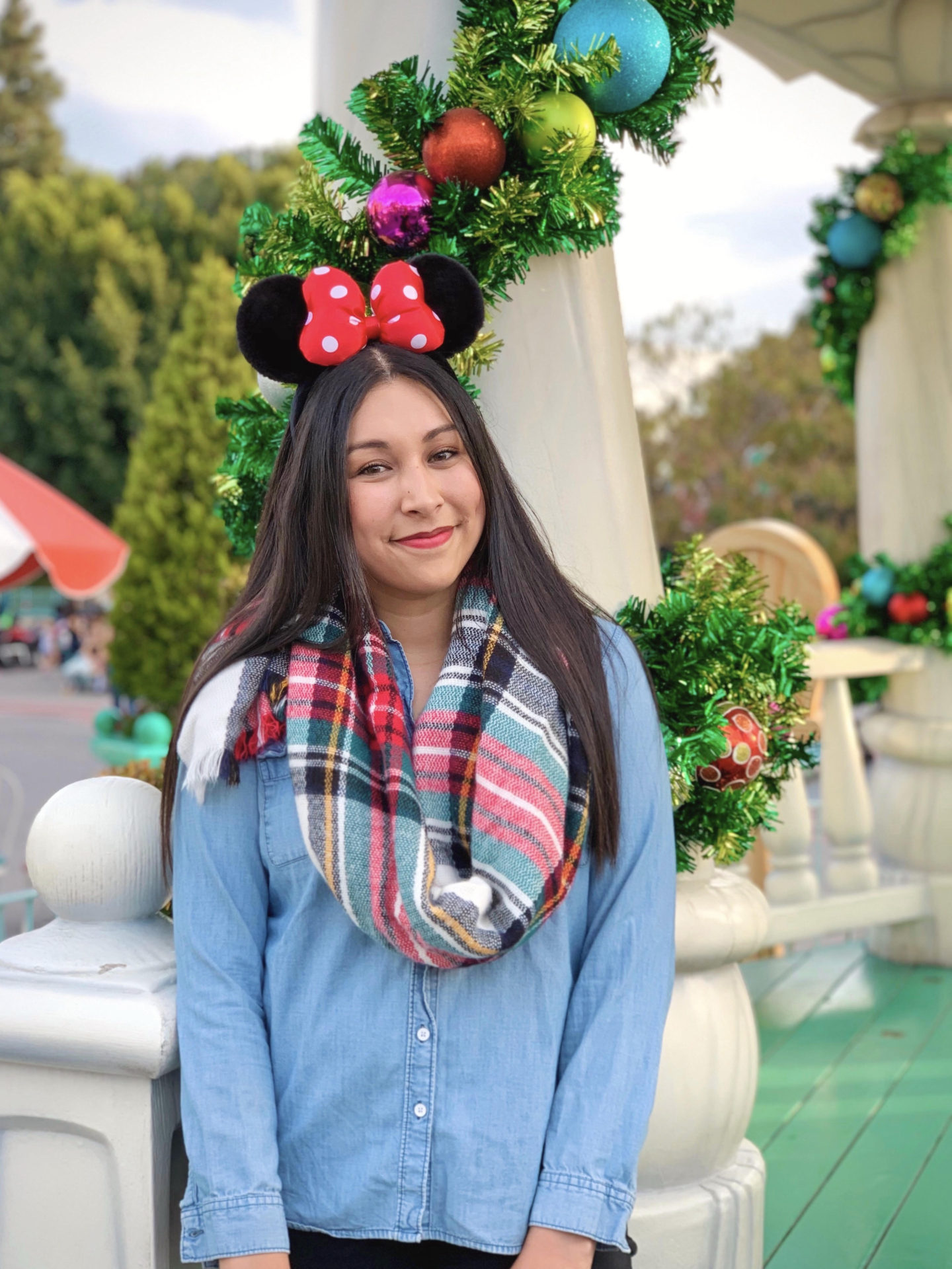Plaid scarf for Disneyland, how to wear minnie ears
