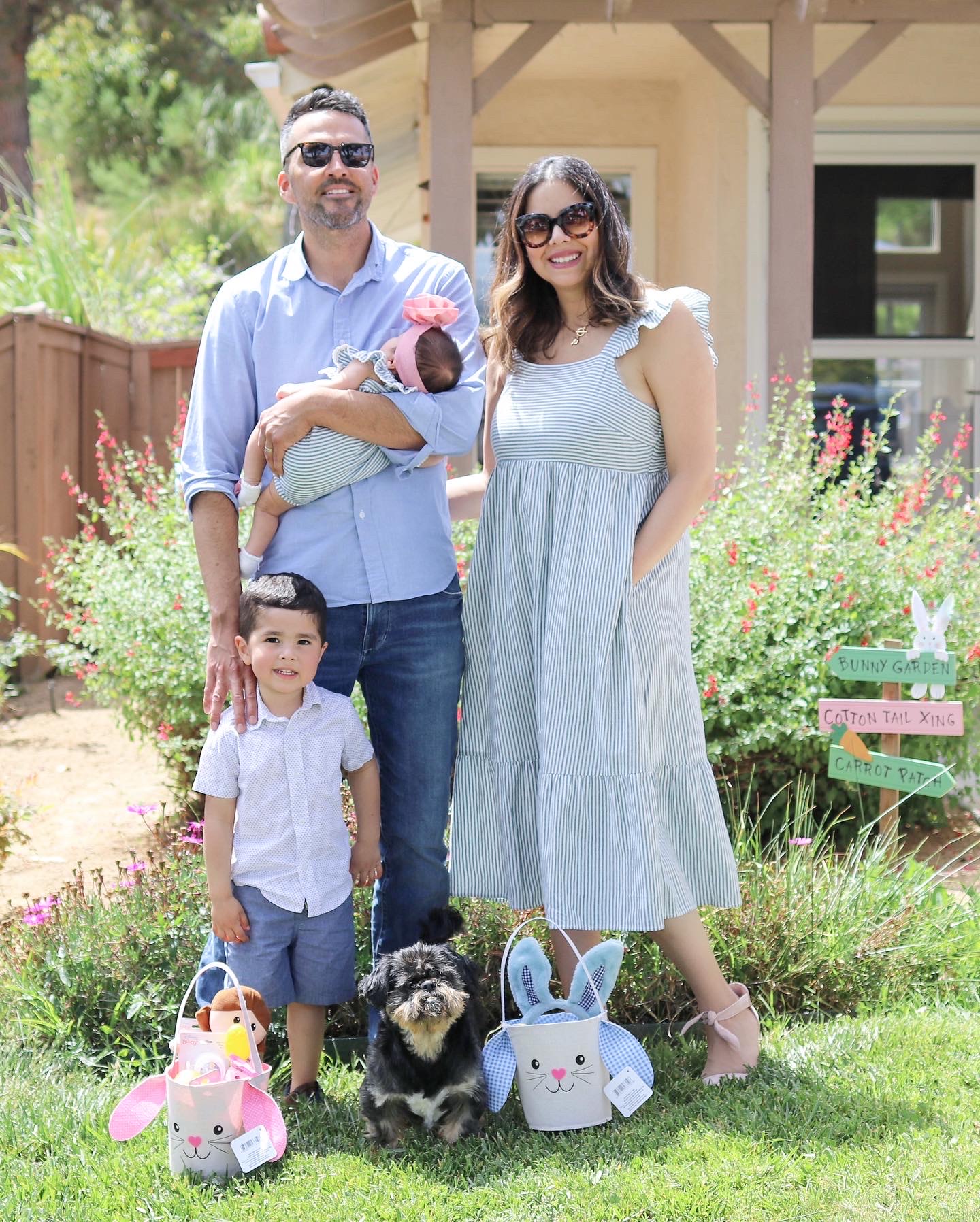 Easter Family Outfits Ideas, Easter Family Pictures, coordinating family Easter looks