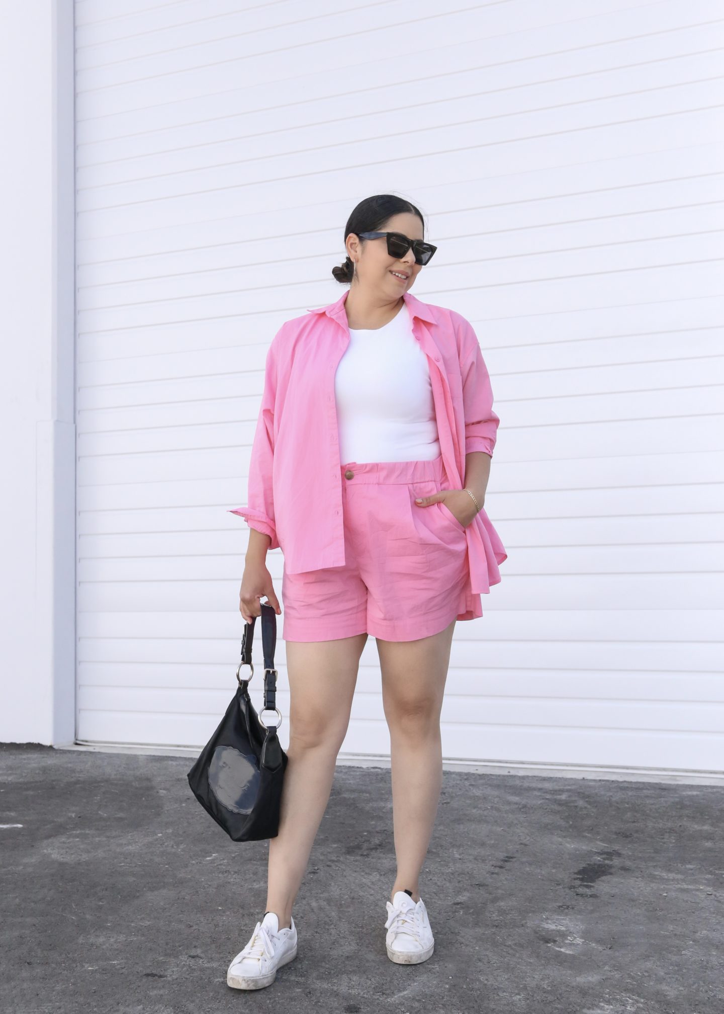 casual summer outfit, hot pink summer outfit, hot pink button down and shorts