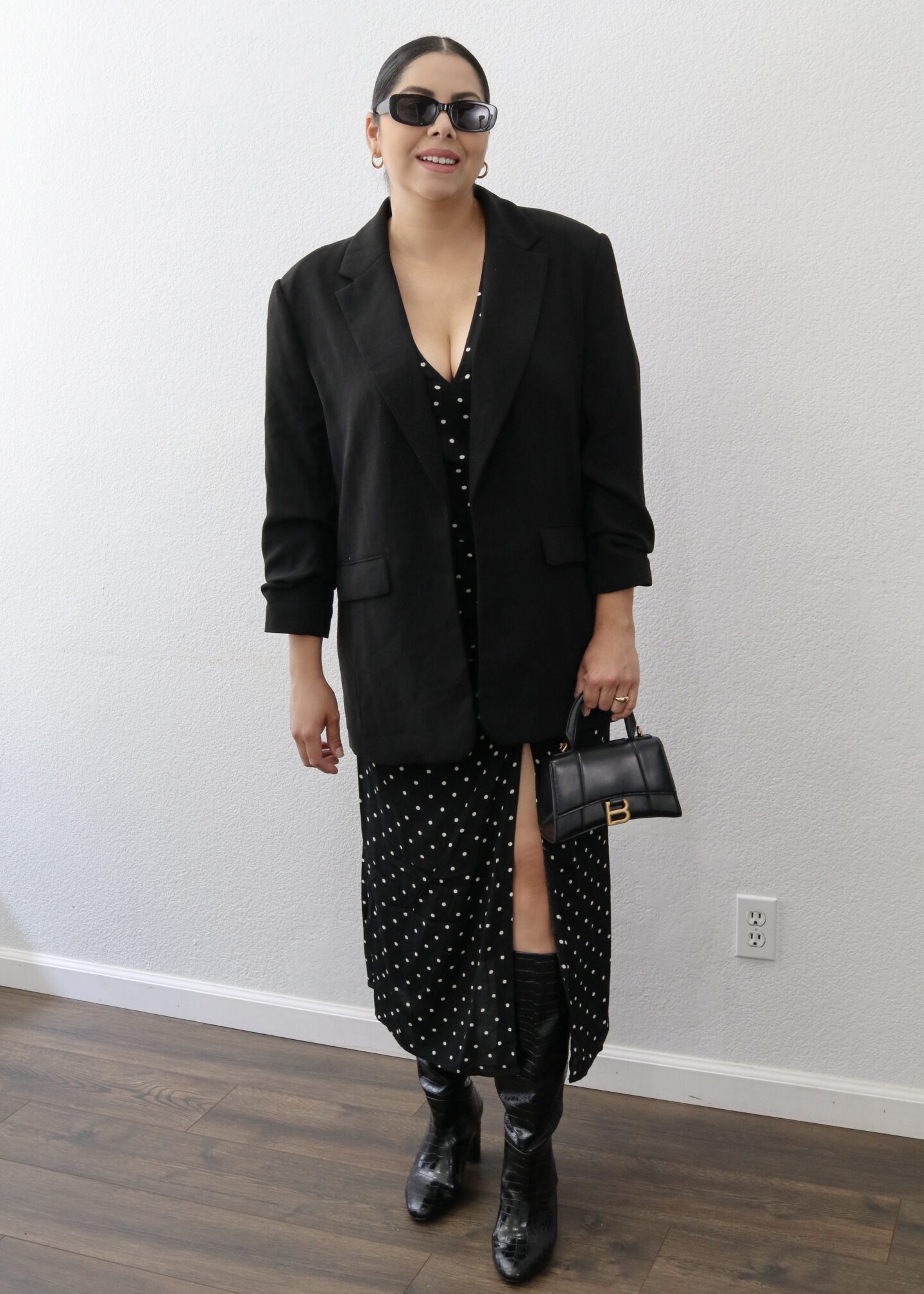 how to transition a dress into fall, black dot dress in fall, layering over a midi dress for fall