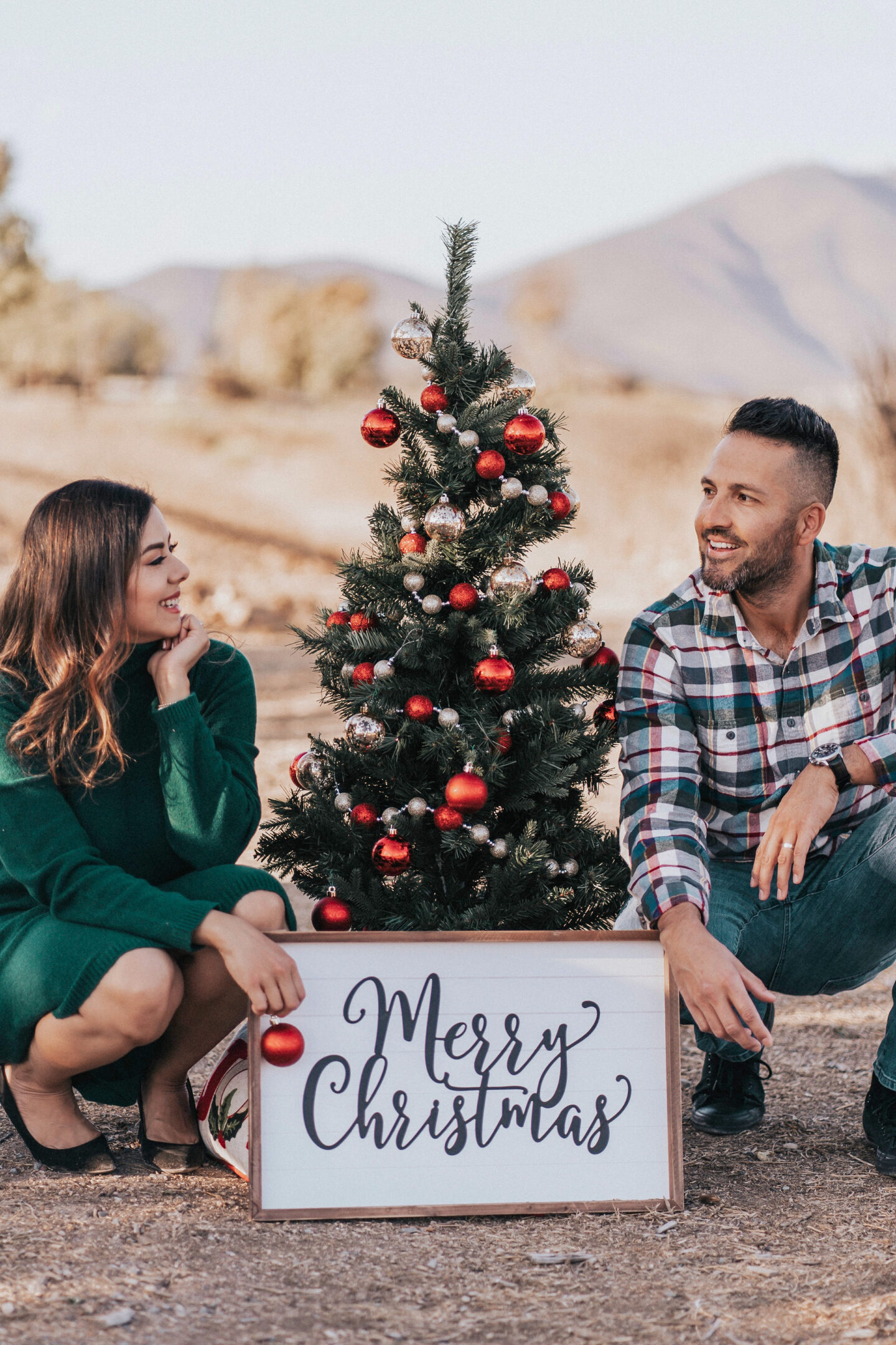 12 Outdoor Family Holiday Card Ideas That Aren't a Tree Farm - Brit + Co