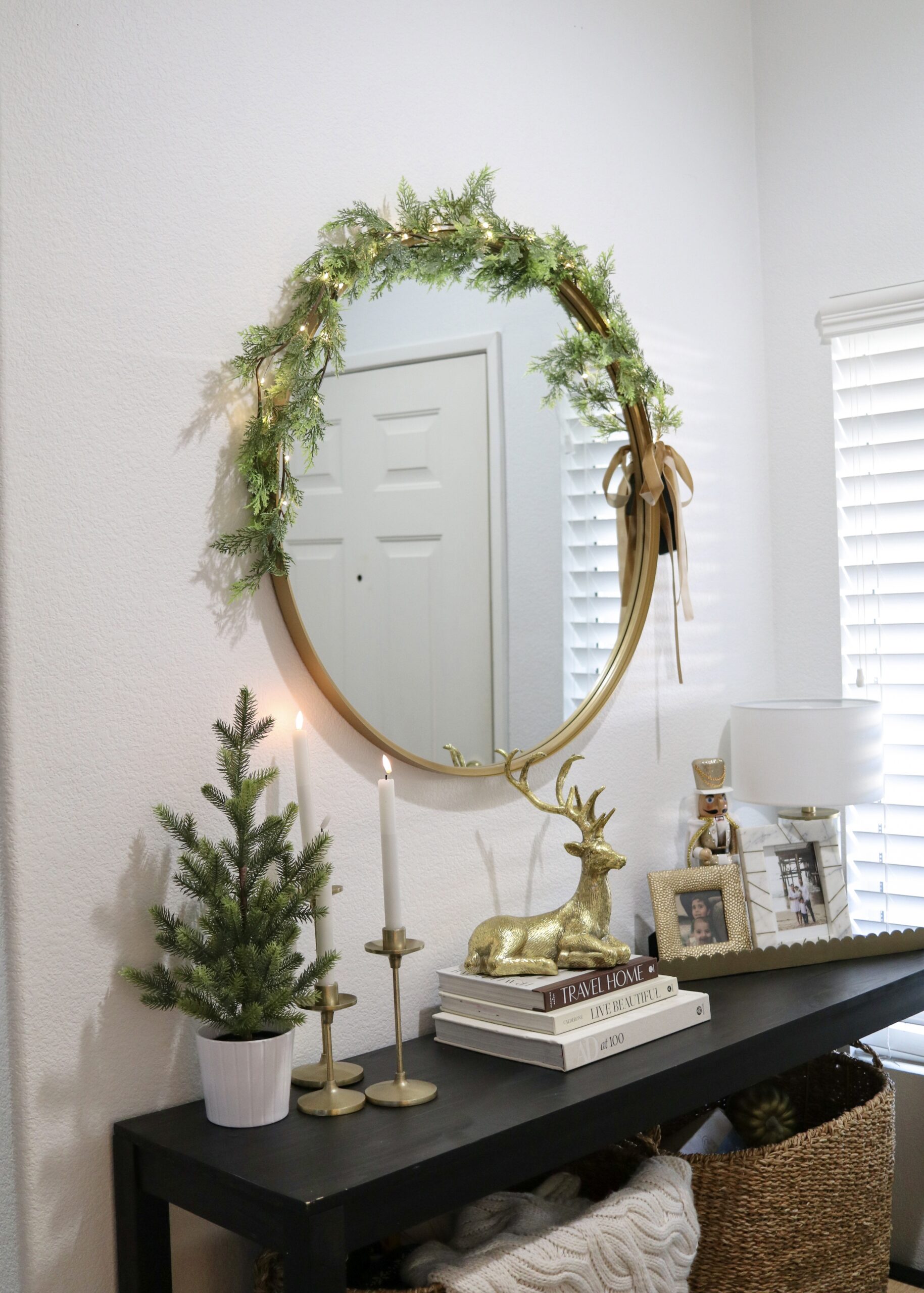how to decorate the entryway console table for the holidays, elegant Christmas decor in gold tones