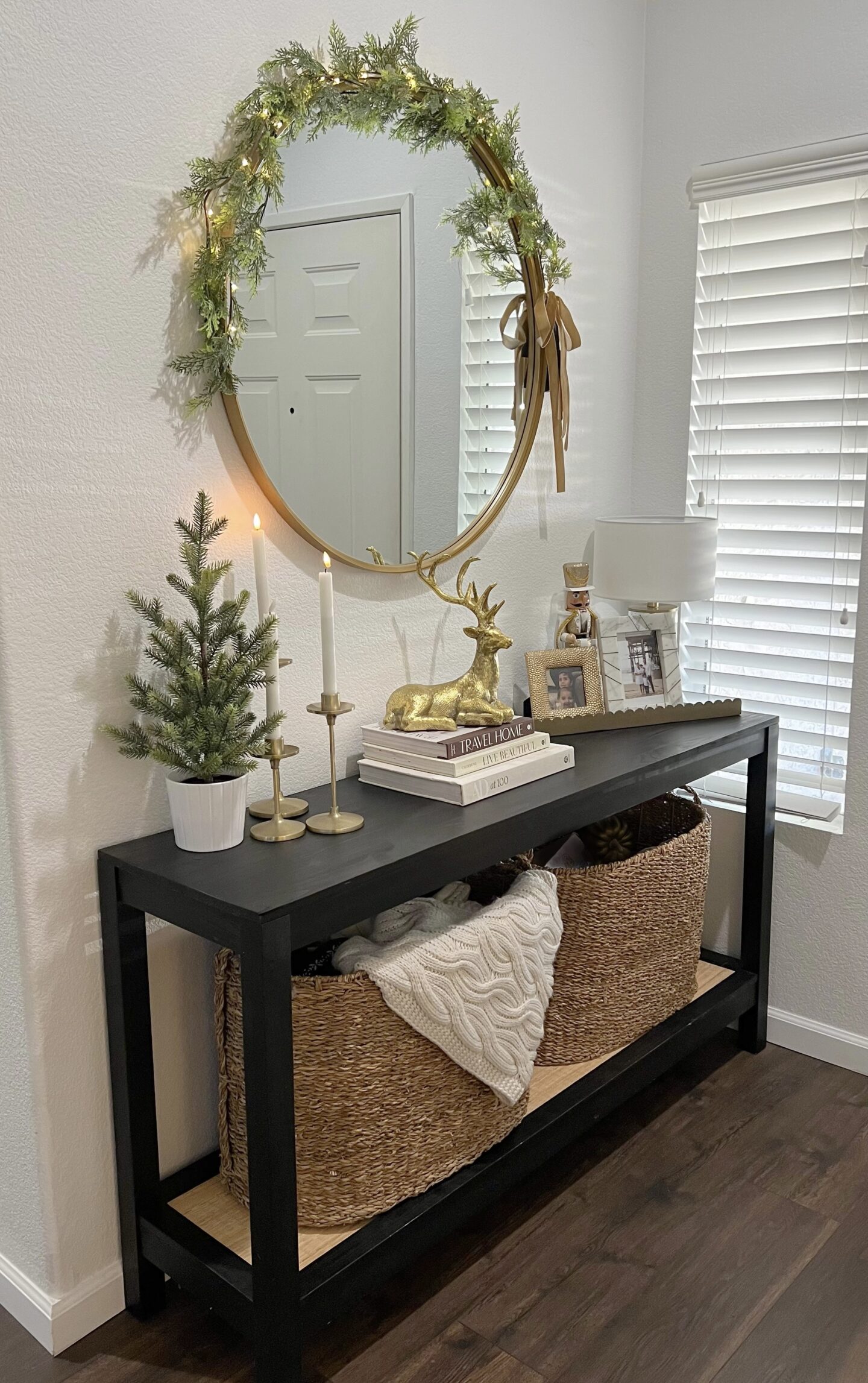 Christmas decorations for entryway console table, elegant gold entryway Holiday decor